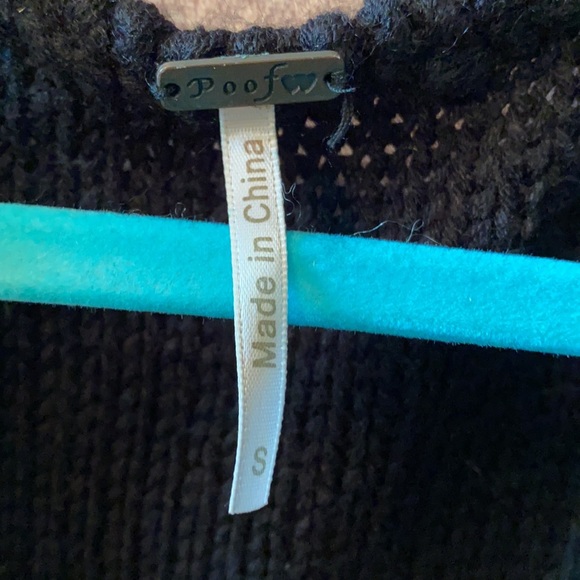 🌸🌸Poof! Black fringed knit vest - Picture 4 of 6